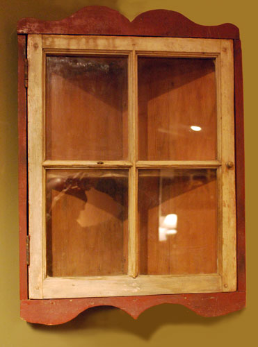 hanging cupboard